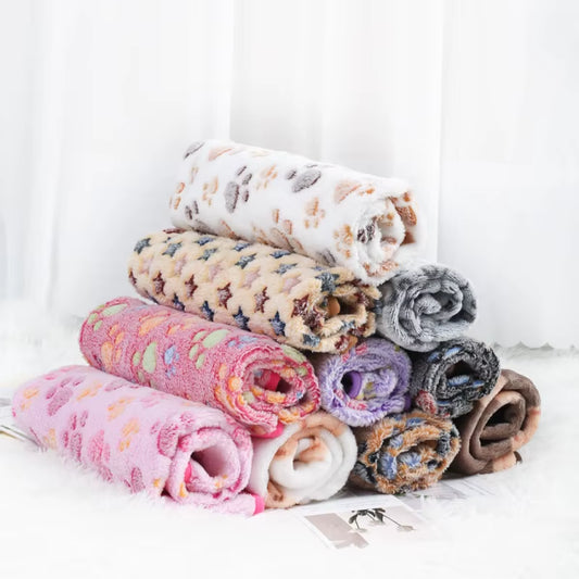 Cozy and Stylish Paw Print Pet Blanket - Soft Fluffy Flannel for Dogs and Cats